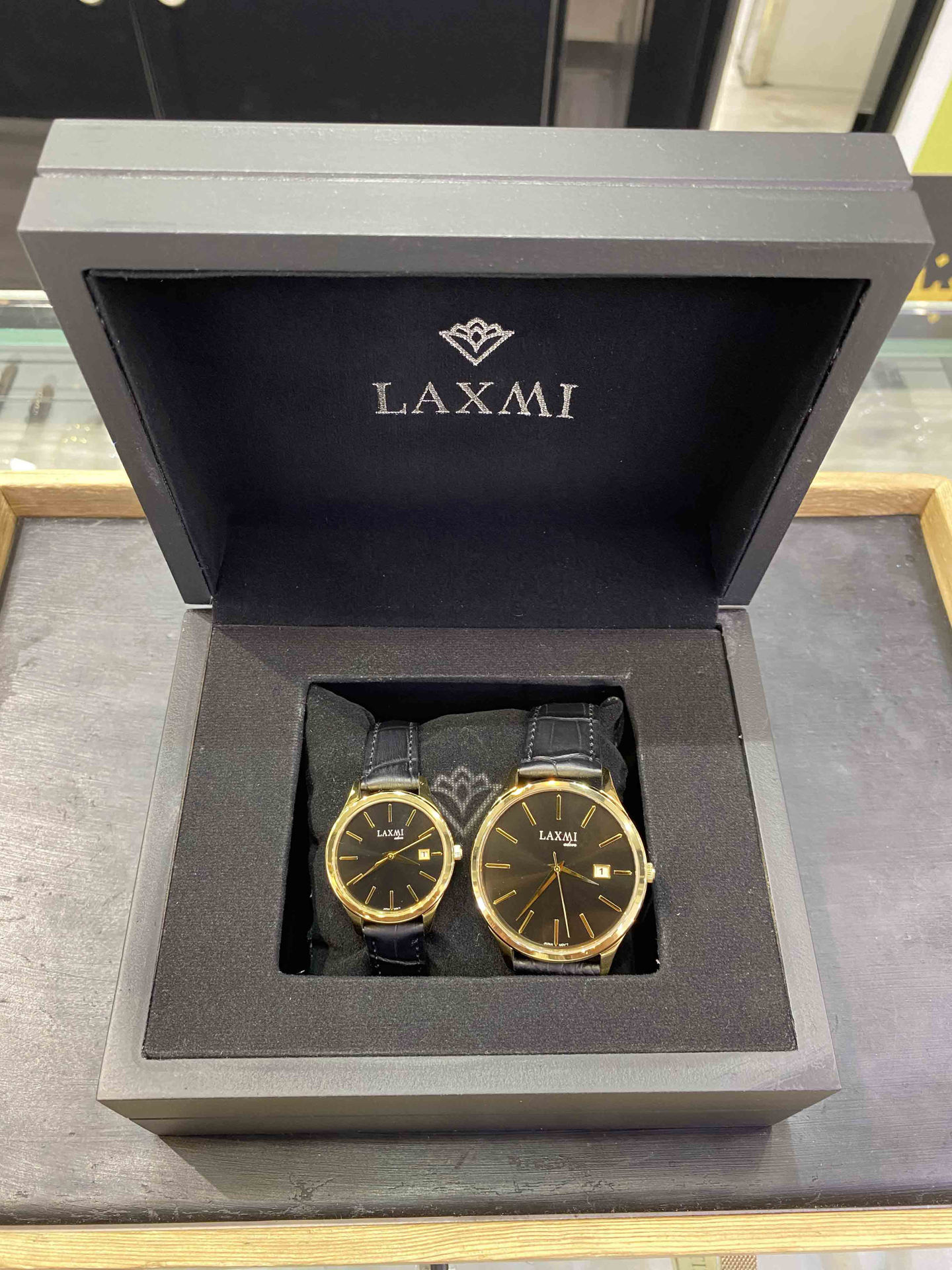 ساعت مچی ست مردانه و زنانه لاکسمی LAXMI اورجینال مدل LA-8523-12