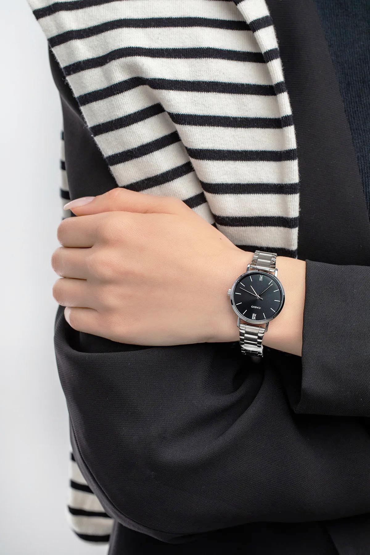 ساعت مچی زنانه کاسیو casio اورجینال مدل LTP-VT02D-1AUDF