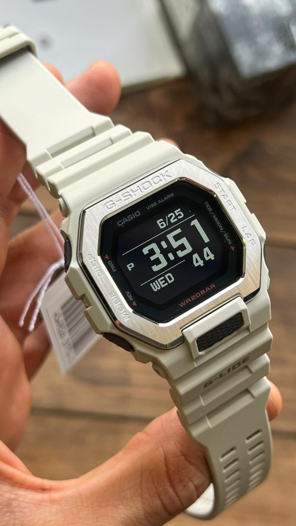 ساعت مچی مردانه کاسیو casio اورجینال مدل GBX-100-8DR	