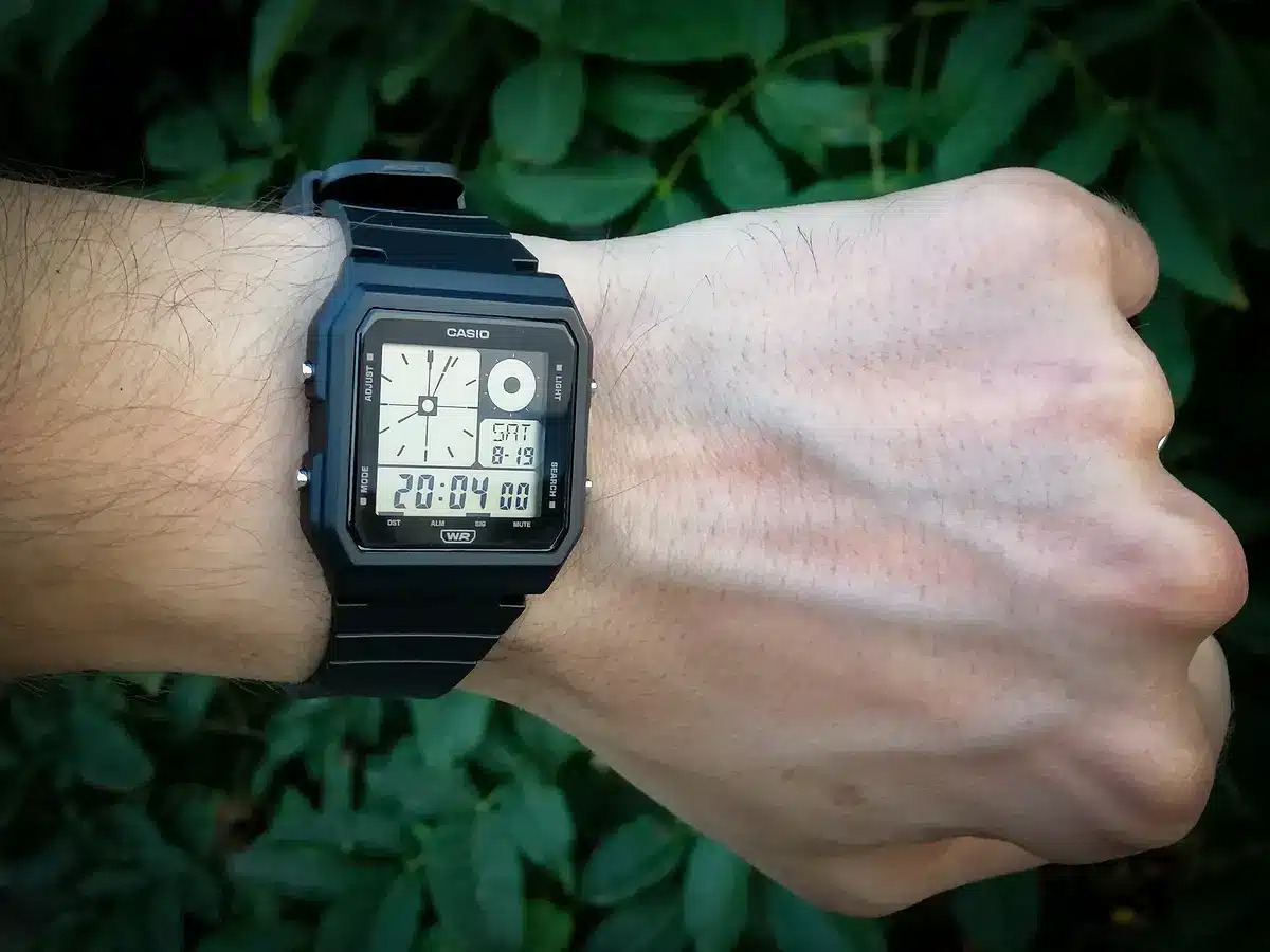 ساعت مچی مردانه/ زنانه کاسیو casio اورجینال مدل LF-20W-1ADF